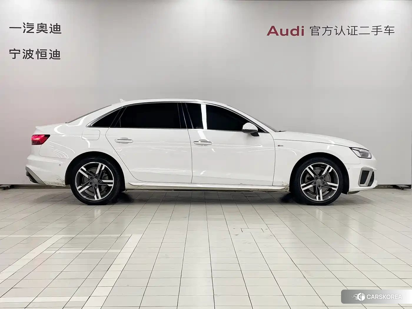 Audi A4L id 4545881 из Китая 21