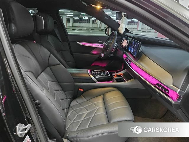 BMW 7 Series (G70) id 4428122 из Кореи 20