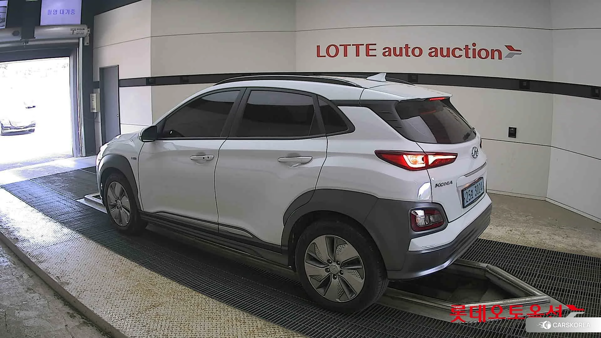 Hyundai KONA Electric id 4289419 из Кореи 35