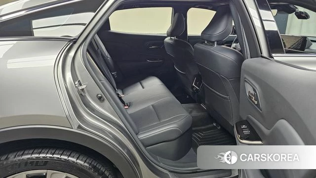 Toyota Crown Crossover id 4602465 из Кореи 32