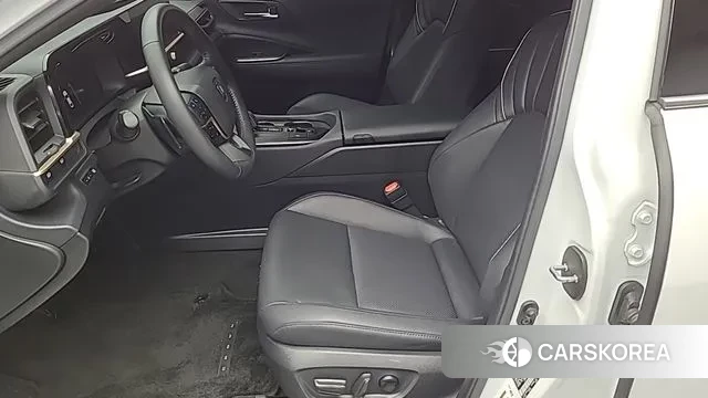 Toyota Crown Crossover id 3185346 из Кореи 17