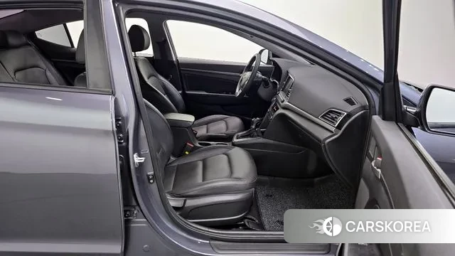 Hyundai Avante AD id 3418213 из Кореи 20