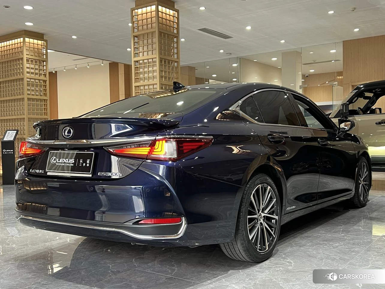 Lexus ES id 4440459 из Китая 17