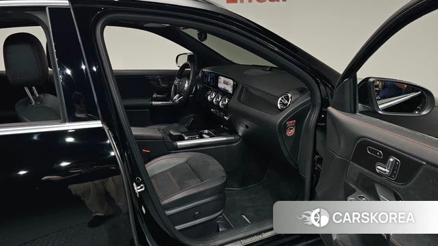 Mercedes-Benz GLA - Class H247 id 4702809 из Кореи 35