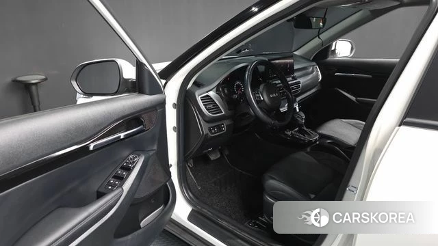 Kia Seltos id 3859524 из Кореи 20