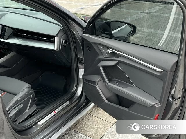 Audi A3 id 4387204 из Китая 13