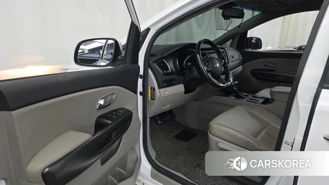 Kia The New Carnival id 4737429 из Кореи 35