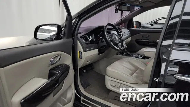 Kia All New Carnival id 2876901 из Кореи 20