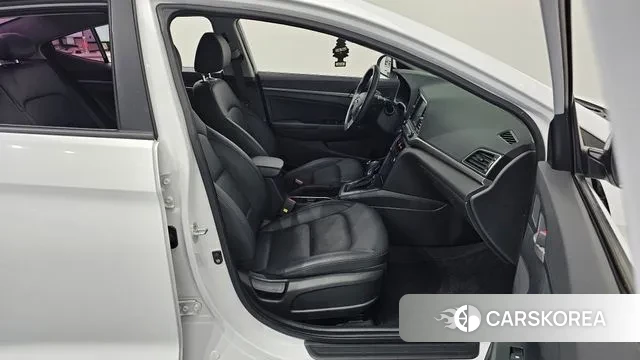 Hyundai Avante AD id 3510172 из Кореи 20