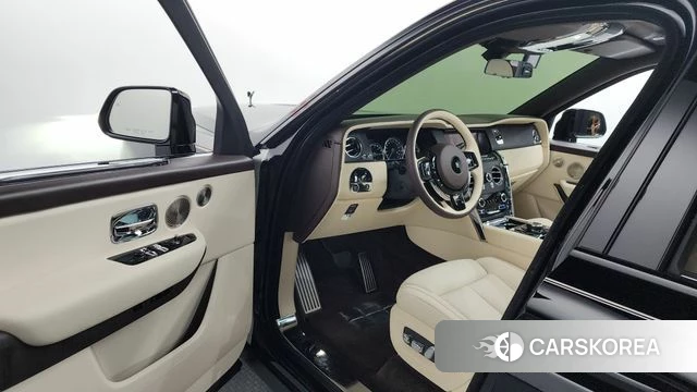 Rolls-Royce Cullinan id 4459043 из Кореи 35