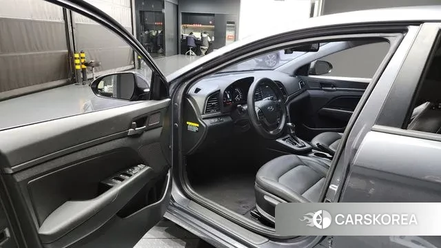 Hyundai Avante AD id 3505501 из Кореи 20