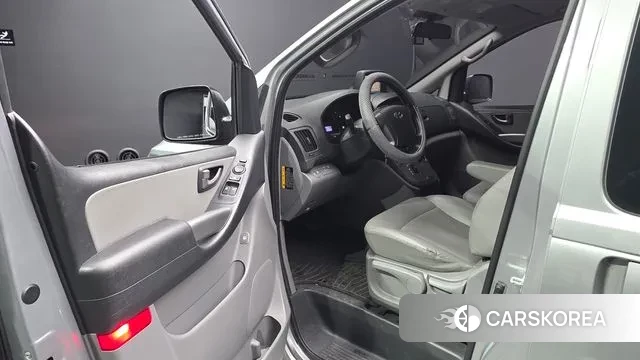 Hyundai The New Grand Starex id 3583216 из Кореи 20