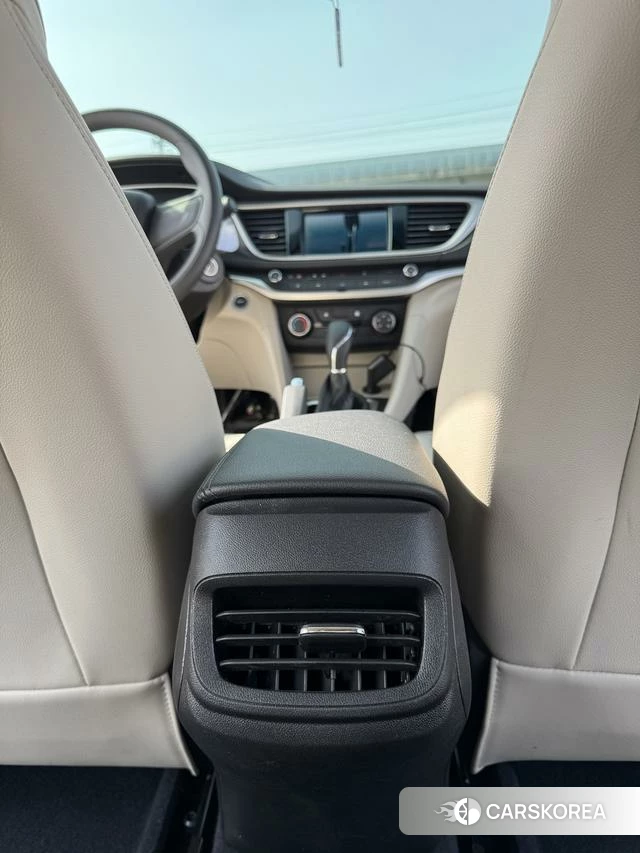 Buick Yinglang id 4212508 из Китая 31