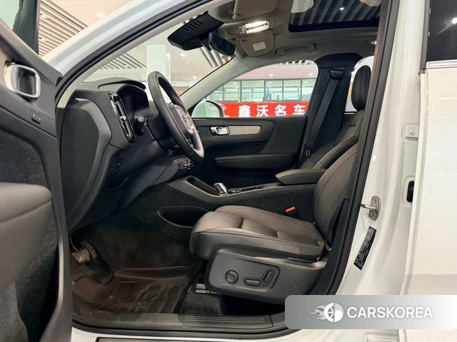 Volvo XC40 id 4210024 из Китая 18