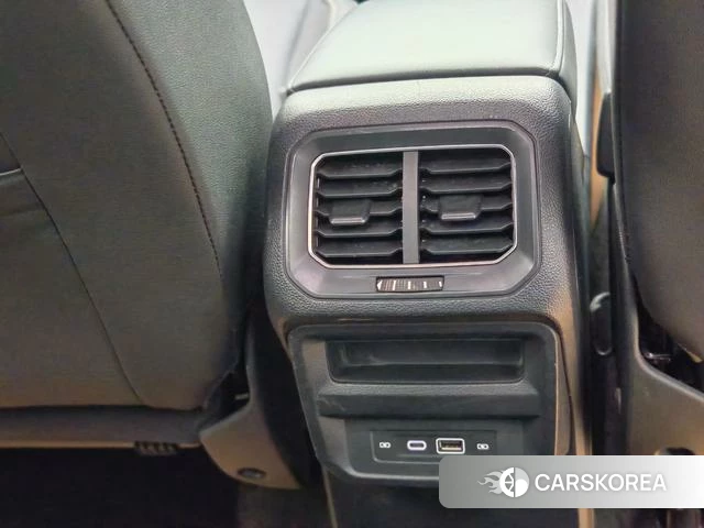 Volkswagen Tiguan L id 4271067 из Китая 24