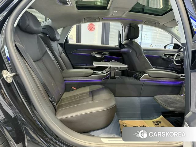 Audi A8 id 4336073 из Китая 16