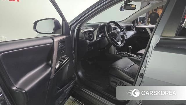 Toyota RAV4 id 4502725 из Кореи 20
