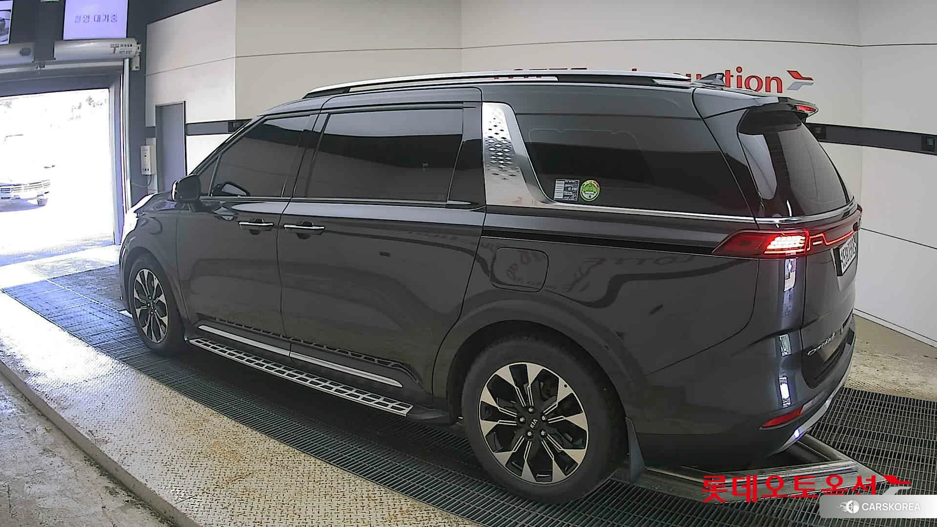 Kia Carnival id 4296921 из Кореи 38