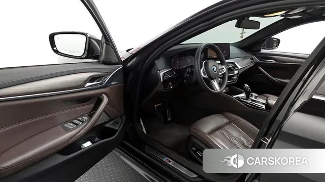 BMW 5 Series (G30) id 3335641 из Кореи 20