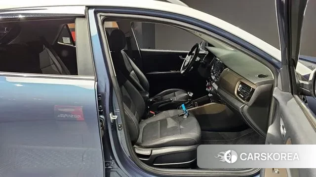 Kia Stonic id 3484928 из Кореи 20