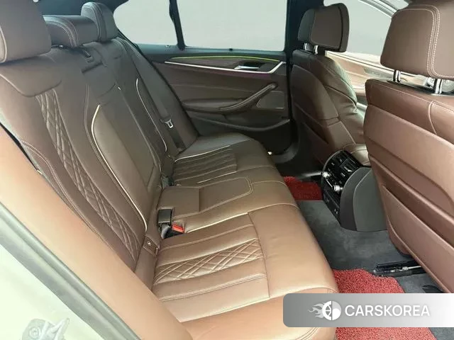 BMW 5 Series (G30) id 3253623 из Кореи 19