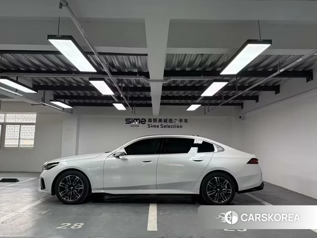 BMW 5 series id 4392375 из Китая 15