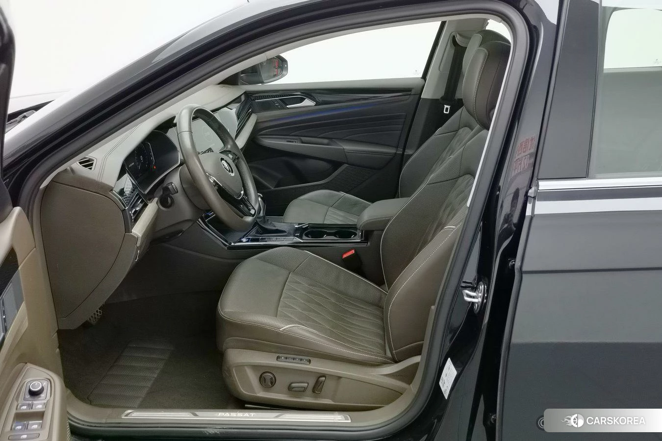 Volkswagen Passat id 4510853 из Китая 24