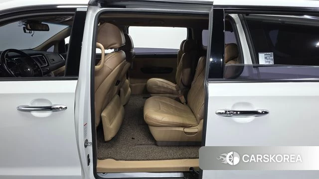 Kia The New Carnival id 4765112 из Кореи 32