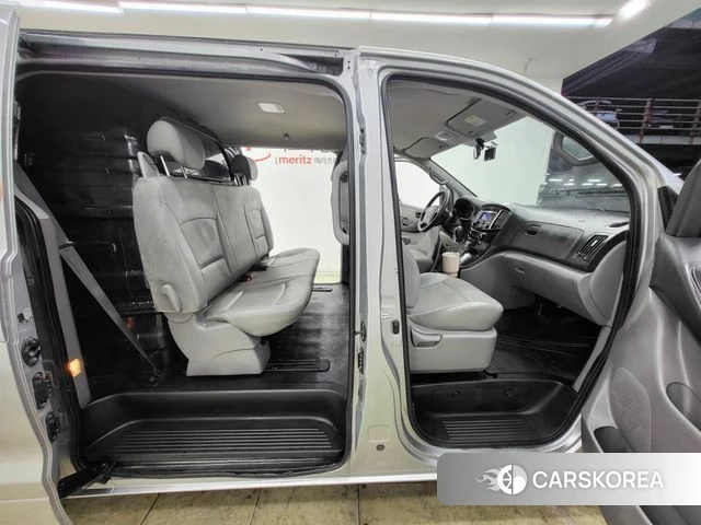 Hyundai The New Grand Starex id 3852820 из Кореи 19