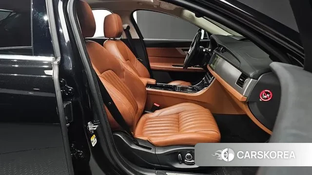 Jaguar XF (X260) id 3772618 из Кореи 20