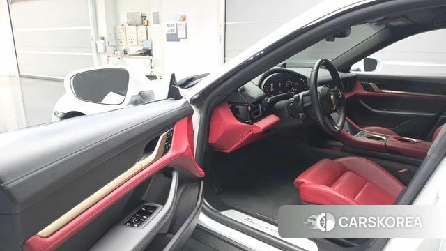 Porsche Taycan id 4529529 из Кореи 36