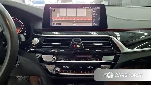 BMW 5 Series (G30) id 3484545 из Кореи 16