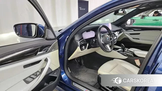 BMW 5 Series (G30) id 3335488 из Кореи 20