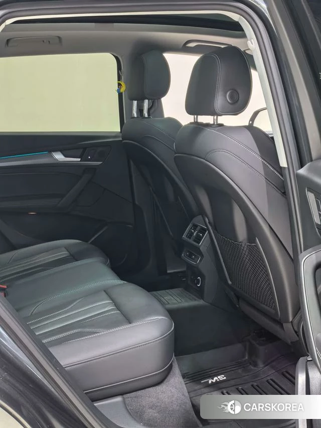 Audi Q5L id 4207146 из Китая 19