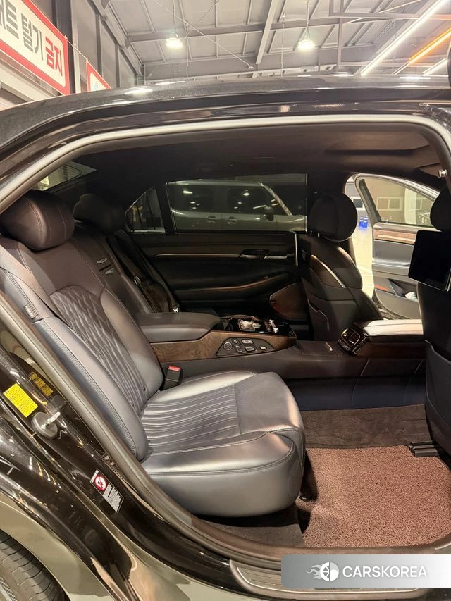 Genesis G90 id 4345129 из Кореи 16
