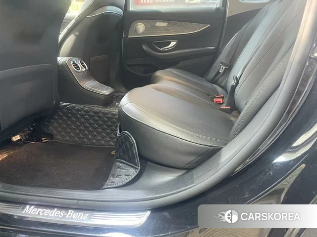 Mercedes-Benz E-class id 4290377 из Китая 14