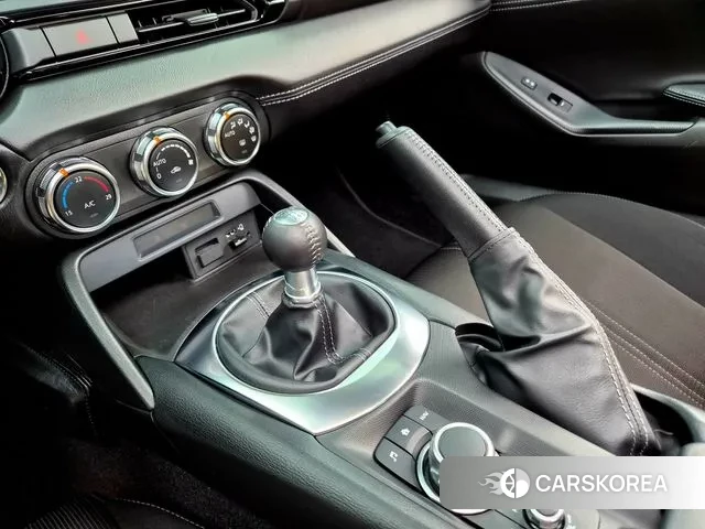 Mazda MX-5 MIATA id 3263881 из Кореи 15