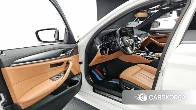 BMW 5 Series (G30) id 4343295 из Кореи 20
