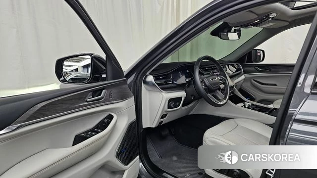 Jeep Grand Cherokee (WL) id 4656578 из Кореи 33