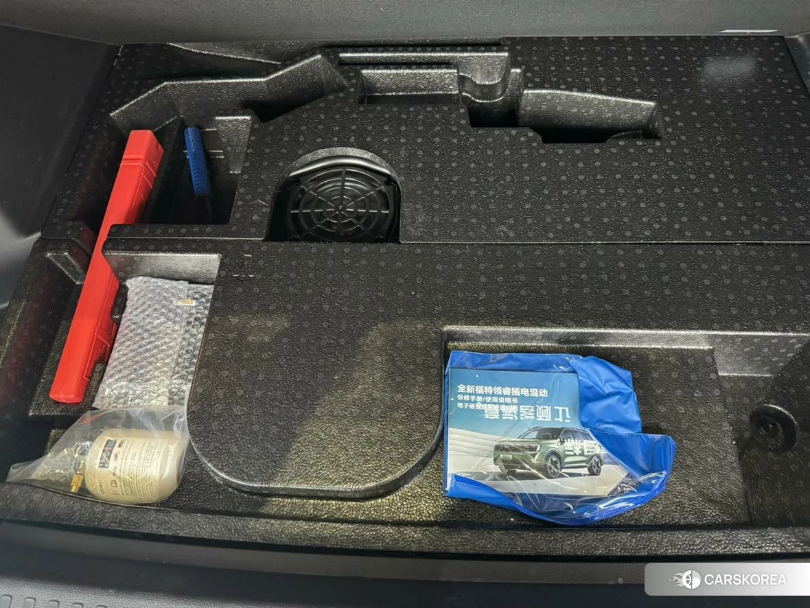 Ford Lingrui PHEV id 4440608 из Китая 16