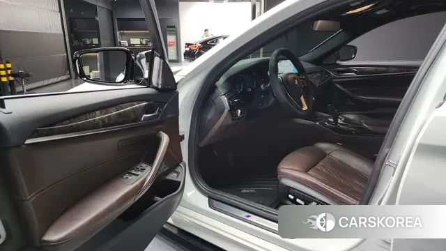 BMW 5 Series (G30) id 3440125 из Кореи 20