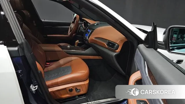 Maserati Levante id 3077003 из Кореи 20