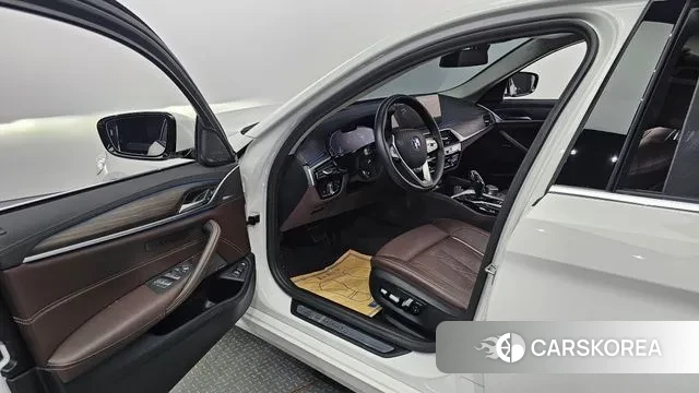 BMW 5 Series (G30) id 2974473 из Кореи 20