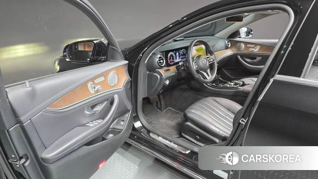 Mercedes-Benz E-Class W213 id 4345431 из Кореи 30