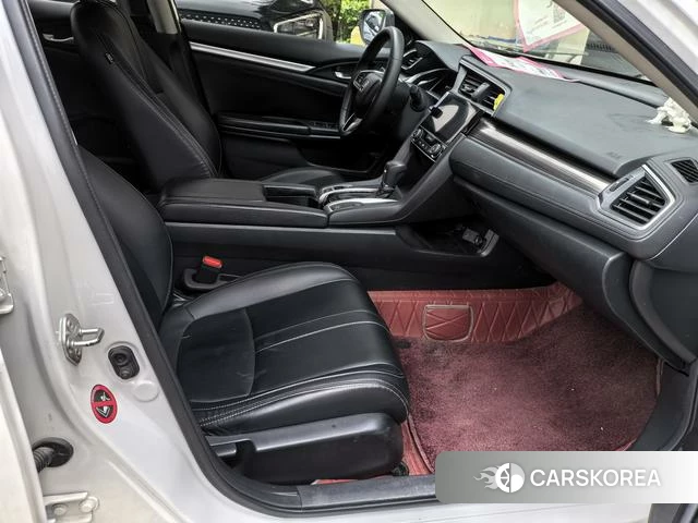 Honda Civic id 4393998 из Китая 13