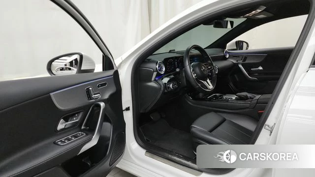 Mercedes-Benz A-Class W177 id 3838842 из Кореи 20