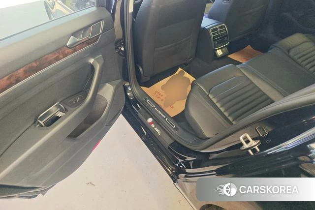 Volkswagen Magotan id 4218661 из Китая 17