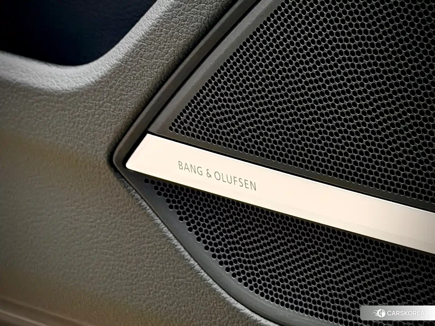 Audi A8 New Energy id 4539457 из Китая 15