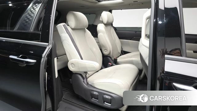 Kia Carnival 4th generation id 4500111 из Кореи 41