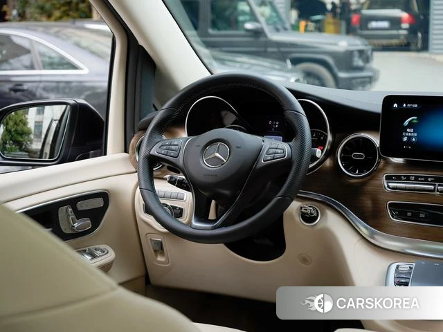 Mercedes-Benz V-class id 4341671 из Китая 22
